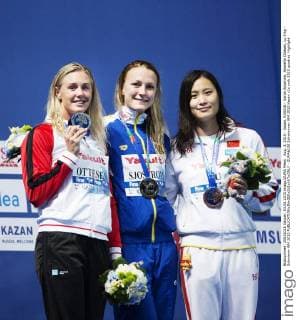 Aug. 3, 2015 - Kazan, RUSSIA - Sarah Sjöström, Jeanette Ottesen, Lu Ying - Schwimm-WM 2015  - ZUMAb138