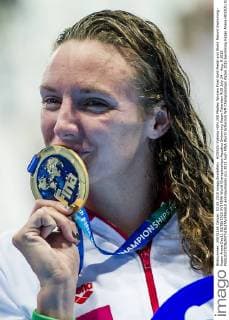 HOSSZU Katinka HUN 200 Medley Women Final Gold Medal and World Record Swimming - Kazan Arena Day11 03 08 2015 XVI FINA World Championships Aquatics Swimming Kazan Tatarstan RUS July 24 - Aug. 9 2015 andreaxmasini