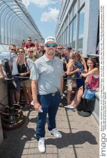 Aug. 3, 2015 - New York, New York, USA - The Barclays defending champion HUNTER MAHAN visits the Empire State Building Monday August 3, 2015. Hunter Mahan Visits The Empire State Building - ZUMAb148