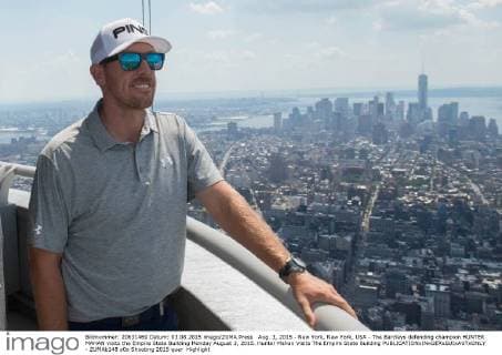 Aug. 3, 2015 - New York, New York, USA - The Barclays defending champion HUNTER MAHAN visits the Empire State Building Monday August 3, 2015. Hunter Mahan Visits The Empire State Building - ZUMAb148