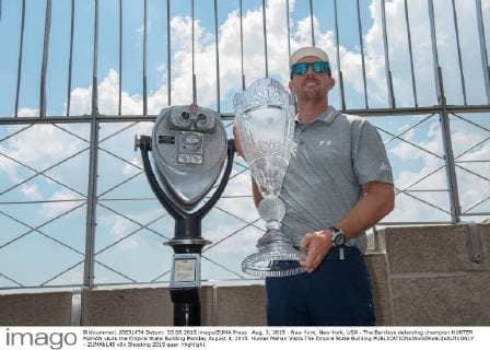 Aug. 3, 2015 - New York, New York, USA - The Barclays defending champion HUNTER MAHAN visits the Empire State Building Monday August 3, 2015. Hunter Mahan Visits The Empire State Building - ZUMAb148