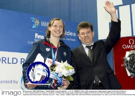 (L to R) LEDECKY Katie USA receives the Midea special prize fro the World Record in 1500 freestyle given by Vladimir Lukyanov of Midea Swimming Kazan Arena Day12 04 08 2015 Evening Finals XVI FINA World Championships Aquatics Swimming Kazan Tatarstan July 24 - Aug. 9 2015 giorgioxscala