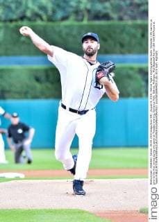 August 4, 2015: Detroit Tigers starting pitcher Justin Verlander (35) warms up prior to the first inning during the game on Tuesday evening, Comerica Park, Detroit, Michigan. MLB Baseball Herren USA AUG 04 Royals at Tigers Icon2581508040010 EDITORIAL USE ONLY