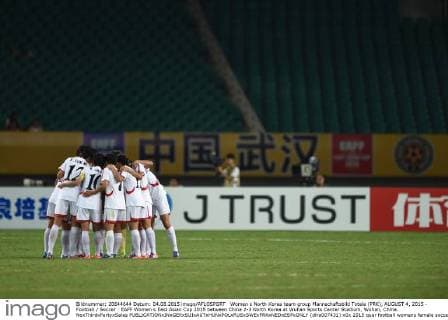 Women s North Korea team group Mannschaftsbild Totale (PRK), AUGUST 4, 2015 - Football Soccer : EAFF Women s East Asian Cup 2015 between China 2-3 North Korea at Wuhan Sports Center Stadium, Wuhan, China. NoxThirdxPartyxSales  (dlra007431)