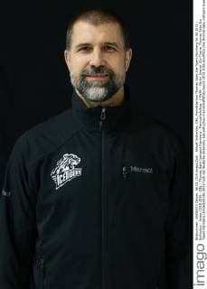 Aktuell Eishockey, DEL, Porträttermin Thomas Sabo Ice Tigers Nürnberg 06.08.2015 - Eishockey - Saison 2015 2016 - DEL - Thomas Sabo Icetigers Nürnberg - Mannschaftsfoto - MaWi - Martin Jiranek (Co-Trainer Thomas Sabo Ice Tigers Nürnberg) Einzelbild
