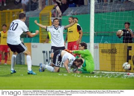 Spiesen-Elversberg 1:0 fuer Elversberg durch Kevin Maek (SV Elversberg-5), Jubel, Freude, 07.08.15, SV 07 Elversberg vs FC Augsburg, DFB Pokal, 1. Hauptrunde, Copyright: Franz Eibner-Pressefoto EP_PFZ