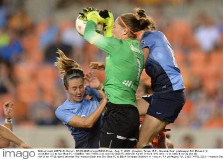 Aug. 7, 2015 - Houston, Texas, U.S - Houston Dash goalkeeper Erin McLeod (1) grabs the ball as Sky Blue FC midfielder Katy Freels (10) and Sky Blue FC defender Kelley O Hara (19) both try to head it during the 1st half of an NWSL game between the Houston Dash and Sky Blue FC at BBVA Compass Stadium in Houston, TX on August 7th, 2015. NWSL 2015 - Houston Dash vs Sky Blue FC - ZUMAs127
