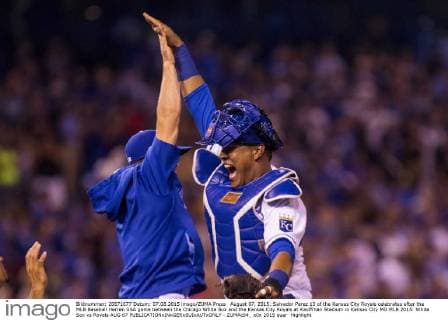 August 07, 2015: Salvador Perez 13 of the Kansas City Royals celebrates after the MLB Baseball Herren USA game between the Chicago White Sox and the Kansas City Royals at Kauffman Stadium in Kansas City MO MLB 2015: White Sox vs Royals AUG 07 - ZUMAc04_