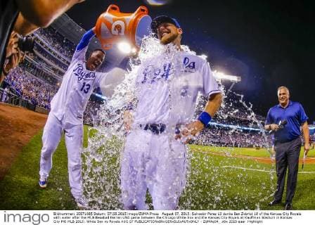 August 07, 2015: Salvador Perez 13 dunks Ben Zobrist 18 of the Kansas City Royals with water after the MLB Baseball Herren USA game between the Chicago White Sox and the Kansas City Royals at Kauffman Stadium in Kansas City MO MLB 2015: White Sox vs Royals AUG 07 - ZUMAc04_