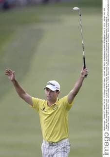 Aktuell Golf, WGC Bridgestone Invitational in Akron Aug. 8, 2015 - Akron, OH, USA - Robert Streb celebrates a birdie putt on the 9th hole during the third round of the World Golf Championships-Bridgestone Invitational at Firestone Country Club in Akron, Ohio, on Saturday, Aug. 8, 2015. World Golf Championships-Bridgestone Invitational, third round - ZUMAm67_
