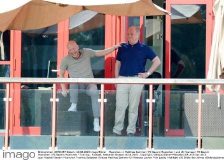 Muenchen vl. Matthias Sammer ( FC Bayern Muenchen ) und Uli Hoeness ( FC Bayern Muenchen ) FC Bayern Muenchen - Training , Fussball, Saebener Strasse 10.08.2015 , Copyright: Vallejos Eibner-Pressefoto EP_AVS