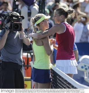 Aug 09, 2015 Stanford, CA : CORRECTED CAPTION Angelique Kerber and Karolina Pliskova shake hands after Angelique win the final during the Bank of the West Classic at Stanford University Taube Family Tennis Stadium Stanford Calif. Bank of the West Classic 2015: Tennis Final AUG 09 - ZUMAc04_