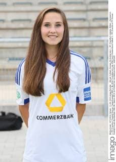 Aktuell Fußball, Damen, Porträttermin 1. FFC Frankfurt Isabella Möller - Fototermin 1. FFC Frankfurt