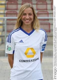 Aktuell Fußball, Damen, Porträttermin 1. FFC Frankfurt Jackie Groenen - Fototermin 1. FFC Frankfurt