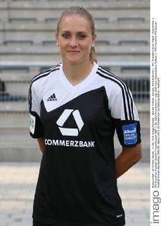 Aktuell Fußball, Damen, Porträttermin 1. FFC Frankfurt Anke Preuß - Fototermin 1. FFC Frankfurt
