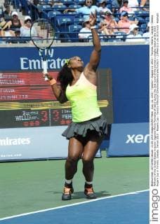 Aug. 11, 2015 - Toronto - August 11, 2015 - Toronto, Ontario, Canada - Serena Williams of the United States in action (against Flavia Pennetta of Italy) during the 2nd round of the women s singles match at the 2015 Rogers Cup in Toronto, Canada. Tennis 2015 : Rogers Cup - Toronto - ZUMAm115