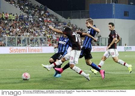Reggio Emilia, Italien - Trofeo TIM 2015, AC Mailand vs. Inter Mailand: gol Carlos Bacca 