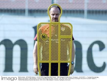 VfB Stuttgart Deutschland, Stuttgart, 12.08.2015, 1. Fussball-Bundesliga, Saison 2015 2016, VfB Stuttgart Training: Alexander Zorniger (Trainer).