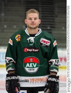Aktuell Eishockey, DEL, Porträttermin Augsburger Panther Steffen Tölzer (Augsburger Panther 13), Augsburger Panther, Media-Day 2015,