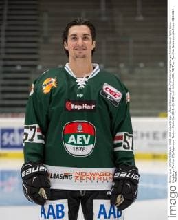 Aktuell Eishockey, DEL, Porträttermin Augsburger Panther Daniel Weiß, Weiss (Augsburger Panther 57), Augsburger Panther, Media-Day 2015,