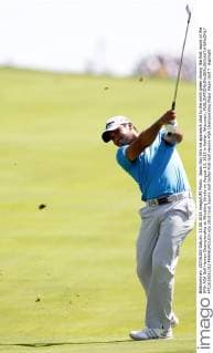 Jason Day hits his approach shot to the ninth green during the first round of the 97th PGA Golf Herren Championship at Whistling Straits on August 13, 2015 in Kohler, Wisconsin.  FPX2015081312 FRANKxPOLICH