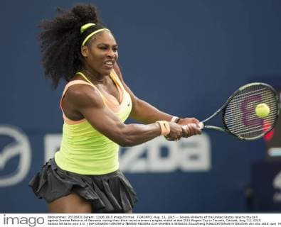 TORONTO, Aug. 13, 2015 -- Serena Williams of the United States returns the ball against Andrea Petkovic of Germany during their third round women s singles match at the 2015 Rogers Cup in Toronto, Canada, Aug. 13, 2015. Serena Williams won 2-0. ) (SP)CANADA-TORONTO-TENNIS-ROGERS CUP-WOMEN S SINGLES ZouxZheng 