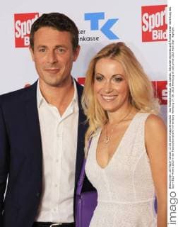 Das Moderatorenduo des Abends: Alexander Bommes und Andrea Kaiser Verleihung des Sport BILD-Award 2015 in der Fischauktionshalle im Hamburg Hamburg 17. 08. 2015 Hamburg