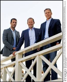 Presentatie technische staf Nederlands Elftal op het strand van Noordwijk Vlnr; Marco van Basten, bondscoach Danny Blind en Ruud va Nistelrooy Foto ; Pim Ras xVIxxIVx 4211978