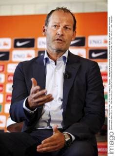 Presentatie technische staf Nederlands Elftal op het strand van Noordwijk Bondscoach danny Blind Foto ; Pim Ras xVIxxIVx 4211987
