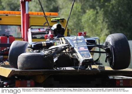 Belgian Grand Prix, Spa - Francorchamps 20 - 23 August 2015 21.08.2015 - Free Practice 1, Crash, Pastor Maldonado (VEN) Lotus F1 Team E23 