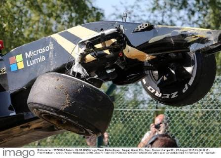 Belgian Grand Prix, Spa - Francorchamps 20 - 23 August 2015 21.08.2015 - Free Practice 1, Crash, Pastor Maldonado (VEN) Lotus F1 Team E23 