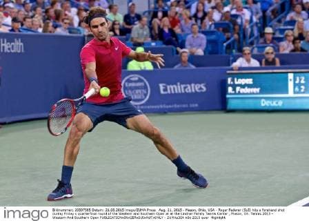 Aug. 21, 2015 - Mason, Ohio, USA - Roger Federer (SUI) hits a forehand shot during Friday s quarterfinal round of the Western and Southern Open at at the Lindner Family Tennis Center , Mason, Oh. Tennis 2015 - Western And Southern Open - ZUMAs304
