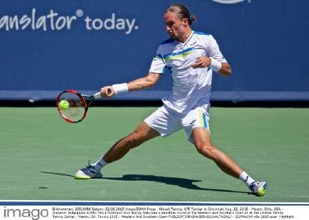 Aktuell Tennis, ATP Turnier in Cincinnati Aug. 22, 2015 - Mason, Ohio, USA - Alexandr Dolgopolov (UKR) hits a forehand shot during Saturday s semifinal round of the Western and Southern Open at at the Lindner Family Tennis Center , Mason, Oh. Tennis 2015 - Western And Southern Open - ZUMAs304