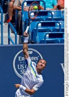 Aug. 22, 2015 - Mason, Ohio, USA - Alexandr Dolgopolov (UKR) serves during Saturday s semifinal round of the Western and Southern Open at at the Lindner Family Tennis Center , Mason, Oh. Tennis 2015 - Western And Southern Open - ZUMAs304