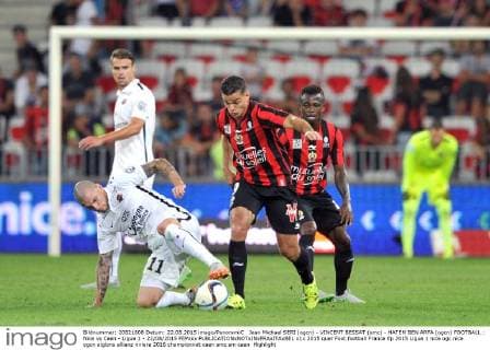 Jean Michael SERI (ogcn) - VINCENT BESSAT (smc) - HATEM BEN ARFA (ogcn) FOOTBALL : Nice vs Caen - Ligue 1 - 22 08 2015 FEPxxx 