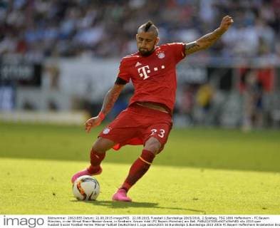 22.08.2015, Fussball 1.Bundesliga 2015 2016, 2.Spieltag, TSG 1899 Hoffenheim - FC Bayern München, in der Wirsol Rhein-Neckar-Arena, in Sinsheim. Arturo Vidal (FC Bayern München) am Ball. 