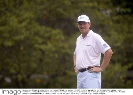 August 23, 2015: Ernie Els reacts to his iron shot on the 9th hole during the fourth round of the 2015 Wyndham Championship at Sedgefield Country Club in Greensboro, NC. PJ Ward-Brown CSM PGA Golf Herren Golf: 2015 Wyndham Championship round 4 Aug 23 - ZUMAc04_