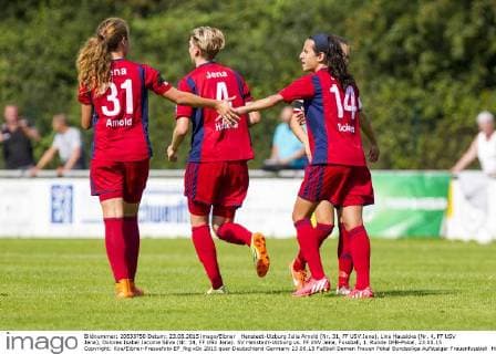 Henstedt-Ulzburg Julia Arnold (Nr. 31, FF USV Jena), Lina Hausicke (Nr. 4, FF USV Jena), Dolores Isabel Jacome Silva (Nr. 14, FF USV Jena). SV Henstedt-Ulzburg vs. FF USV Jena, Fussball, 1. Runde DFB-Pokal, 23.08.15 Copyright: Koe Eibner-Pressefoto EP_fkg