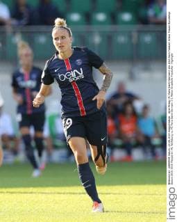 Anja Mittag (FC Paris Saint-Germain)