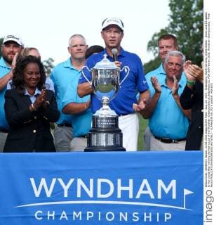 Aug. 23, 2015 - Greensboro, North Carolina, United States - Davis Love III speaks to the crowd after winning the final round of the Wyndham Championship at Sedgefield CC. PGA Golf Herren 2015: Wyndham Championship - Final Round - ZUMAw109