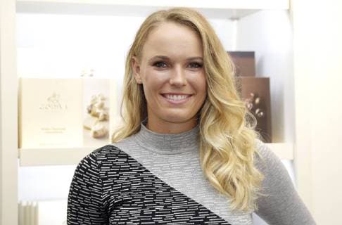 Aktuell Caroline Wozniaki während eines Sponsorentermins bei Godiva Chocolatier GODIVA Chocolatier s ambassador and tennis star, Caroline Wozniacki arrives for a special appearance at the MetLife GODIVA boutique prior to her participation in the U.S. Open Tennis Championships in New York City on August 24, 2015.  NYP20150824132 JOHNxANGELILLO