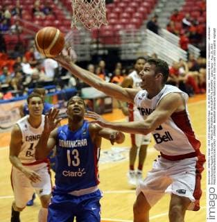 25.08.2015, San Juan - Basketball 2015 - Nationalteam - Länderspiel - Dominikanische Republik vs Kanada - NIKOLAS STAUSKAS EN UNA GUIRITA AL CANASTO - Latino News - Aug. 25, 2015  - ZUMAd69_