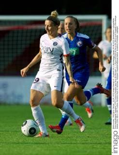 Fussball DFL 1.Bundesliga Damen 25.08.2015 Waldstadion Ludwigsfelde Freundschaftsspiel Testspiel 1 FFC Turbine Potsdam geg Paris St Germain 1 : 1 Anja MITTAG 29 Paris