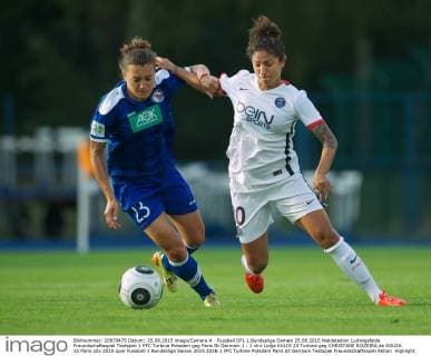 Fussball DFL 1.Bundesliga Damen 25.08.2015 Waldstadion Ludwigsfelde Freundschaftsspiel Testspiel 1 FFC Turbine Potsdam geg Paris St Germain 1 : 1 vlnr Lidija KULIS 23 Turbine geg CHRISTANE ROZEIRA de SOUZA 10 Paris