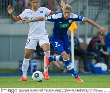 Fussball DFL 1.Bundesliga Damen 25.08.2015 Waldstadion Ludwigsfelde Freundschaftsspiel Testspiel 1 FFC Turbine Potsdam geg Paris St Germain 1 : 1 vlnr CHRISTANE SILVANA ROZEIRA de SOUZA 10 Paris geg Bianca SCHMIDT 20 Turbine