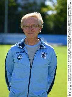 25.08.2015, 2.Fussball Bundesliga 2015 2016: TSV 1860 München, Offizieller Fototermin an der Grünwalderstrasse. Rehatrainer Hans Baudisch (TSV 1860 München). 