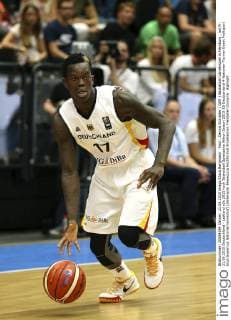 Foto : Dennis Schröder ( GER ) Basketball Länderspiel in Hamburg , am Fr. 21.08.2015 Deutschland - Lettland