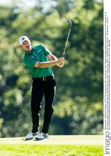 August 28, 2015: Brandt Snedeker hits his approach shot from the fairway on 15 during the second round of The Barclays at Plainfield Country Club in Edison, NJ. GOLF: AUG 28 PGA Golf Herren - The Barclays - Second Round Icon150828007 EDITORIAL USE ONLY