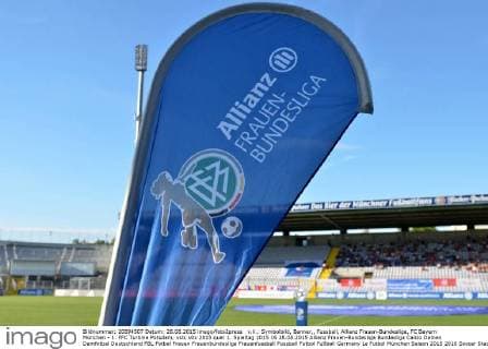 v.li.: Symbolbild, Banner,, Fussball, Allianz Frauen-Bundesliga, FC Bayern München - 1. FFC Turbine Potsdam, xslx