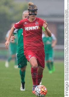 Lena Schrum (1. FC Köln, 4) Freisteller, Einzelbild, Aktion, Action, Fussball, Allianz Frauen-Bundesliga, SV Werder Bremen - 1. FC Köln, xdgx
